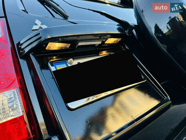 Черный Мицубиси Паджеро, объемом двигателя 3.2 л и пробегом 230 тыс. км за 10800 $, фото 66 на Automoto.ua