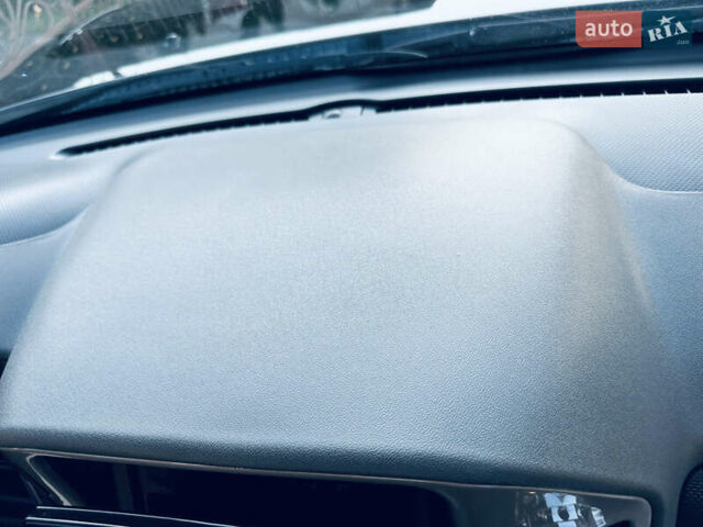 Черный Мицубиси Паджеро, объемом двигателя 3.2 л и пробегом 230 тыс. км за 10800 $, фото 84 на Automoto.ua