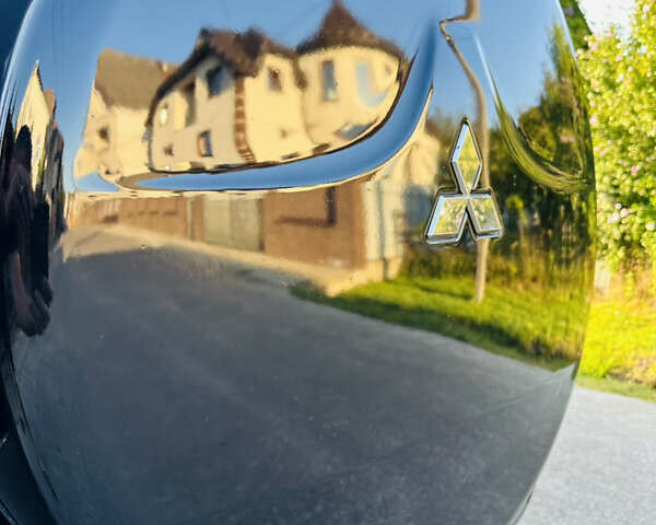 Черный Мицубиси Паджеро, объемом двигателя 3.2 л и пробегом 230 тыс. км за 10800 $, фото 91 на Automoto.ua