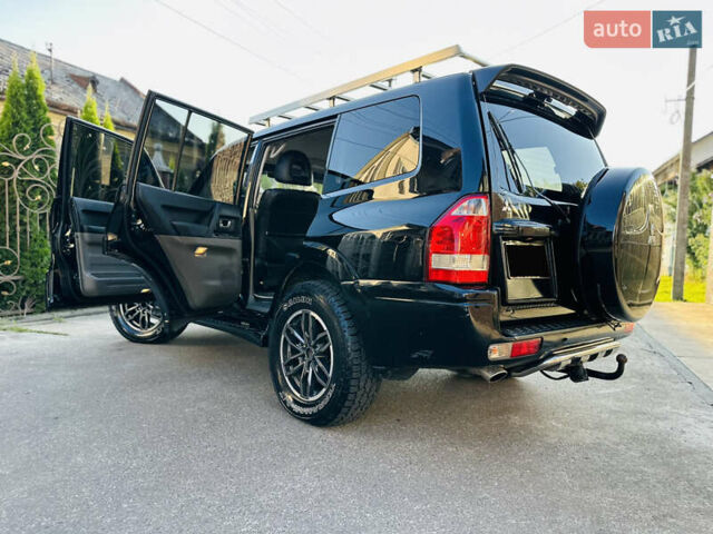 Черный Мицубиси Паджеро, объемом двигателя 3.2 л и пробегом 230 тыс. км за 10800 $, фото 70 на Automoto.ua