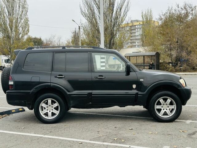 Черный Мицубиси Паджеро, объемом двигателя 3.2 л и пробегом 290 тыс. км за 4450 $, фото 6 на Automoto.ua