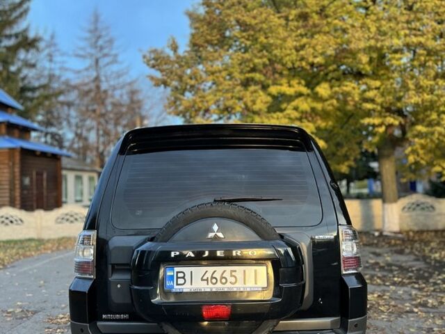 Чорний Міцубісі Паджеро, об'ємом двигуна 3.8 л та пробігом 208 тис. км за 11500 $, фото 4 на Automoto.ua