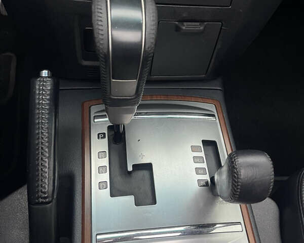 Черный Мицубиси Паджеро, объемом двигателя 3.8 л и пробегом 258 тыс. км за 10900 $, фото 15 на Automoto.ua