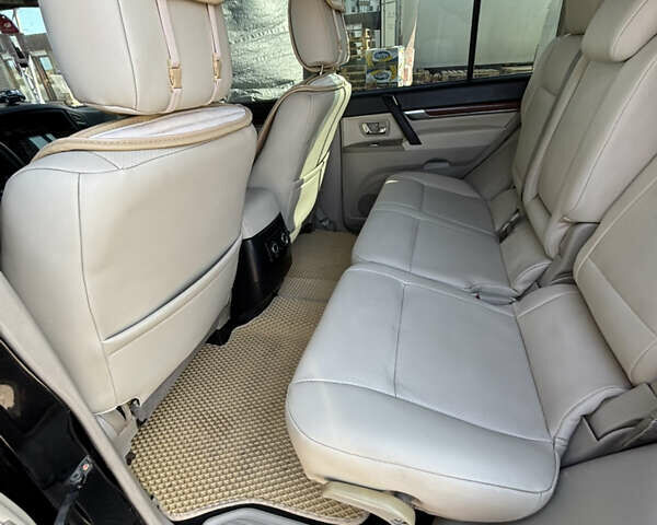 Черный Мицубиси Паджеро, объемом двигателя 2.97 л и пробегом 301 тыс. км за 11000 $, фото 34 на Automoto.ua