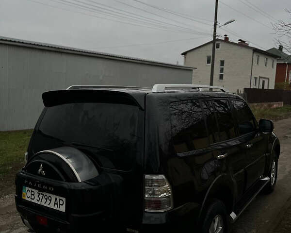 Чорний Міцубісі Паджеро, об'ємом двигуна 3 л та пробігом 169 тис. км за 14150 $, фото 5 на Automoto.ua