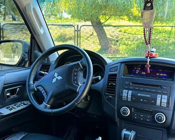 Міцубісі Паджеро 2007 у Городенке на Automoto.ua Чорний Міцубісі Паджеро, об'ємом двигуна 3.2 л та пробігом 226 тис. км за 12000 $, фото 3 на Automoto.ua