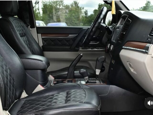 Черный Мицубиси Паджеро, объемом двигателя 0 л и пробегом 165 тыс. км за 11500 $, фото 6 на Automoto.ua