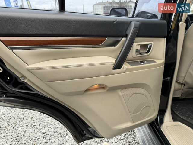 Черный Мицубиси Паджеро, объемом двигателя 2.97 л и пробегом 329 тыс. км за 8500 $, фото 18 на Automoto.ua