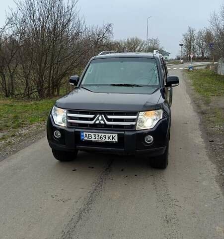 Черный Мицубиси Паджеро, объемом двигателя 3 л и пробегом 193 тыс. км за 11000 $, фото 17 на Automoto.ua