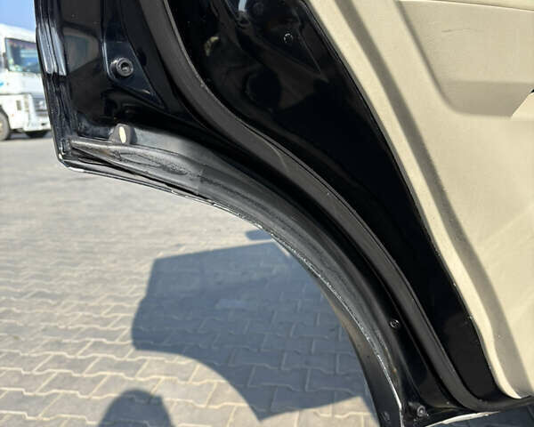 Черный Мицубиси Паджеро, объемом двигателя 2.97 л и пробегом 301 тыс. км за 11000 $, фото 19 на Automoto.ua