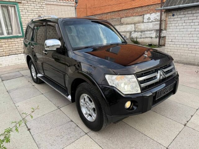 Чорний Міцубісі Паджеро, об'ємом двигуна 3 л та пробігом 170 тис. км за 10000 $, фото 1 на Automoto.ua