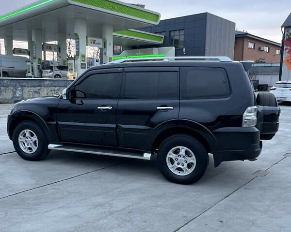 Чорний Міцубісі Паджеро, об'ємом двигуна 2.97 л та пробігом 228 тис. км за 10999 $, фото 12 на Automoto.ua