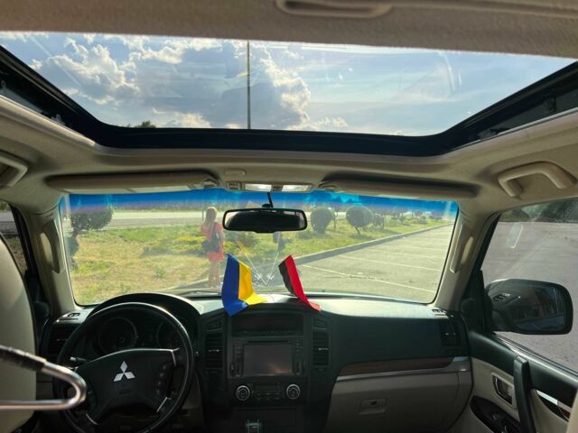 Чорний Міцубісі Паджеро, об'ємом двигуна 3 л та пробігом 219 тис. км за 11500 $, фото 15 на Automoto.ua