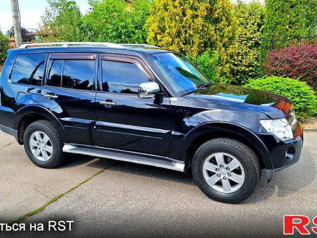 Черный Мицубиси Паджеро, объемом двигателя 3.8 л и пробегом 196 тыс. км за 11500 $, фото 2 на Automoto.ua