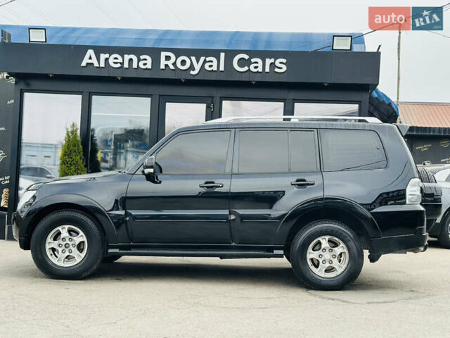Черный Мицубиси Паджеро, объемом двигателя 2.97 л и пробегом 241 тыс. км за 11900 $, фото 4 на Automoto.ua