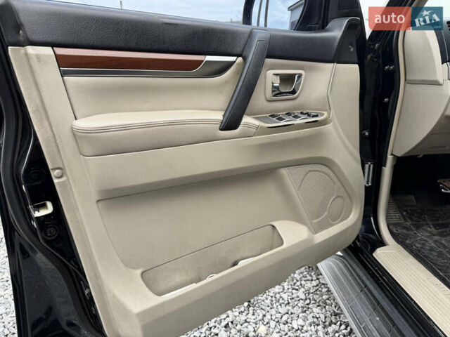 Черный Мицубиси Паджеро, объемом двигателя 2.97 л и пробегом 329 тыс. км за 8500 $, фото 14 на Automoto.ua