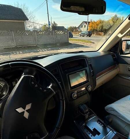 Чорний Міцубісі Паджеро, об'ємом двигуна 2.97 л та пробігом 242 тис. км за 11500 $, фото 35 на Automoto.ua