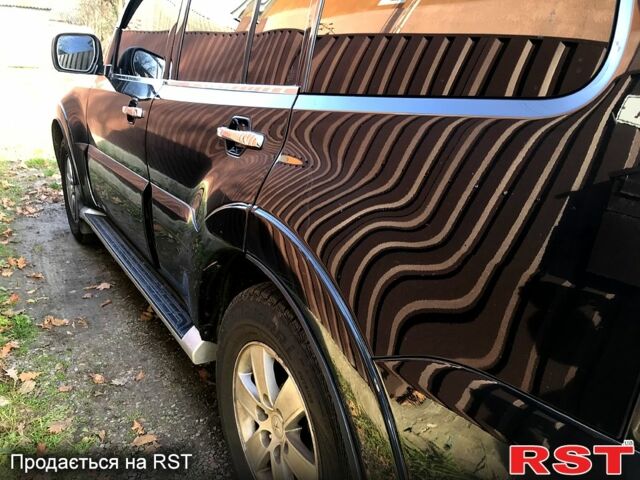 Черный Мицубиси Паджеро, объемом двигателя 3 л и пробегом 364 тыс. км за 12400 $, фото 11 на Automoto.ua