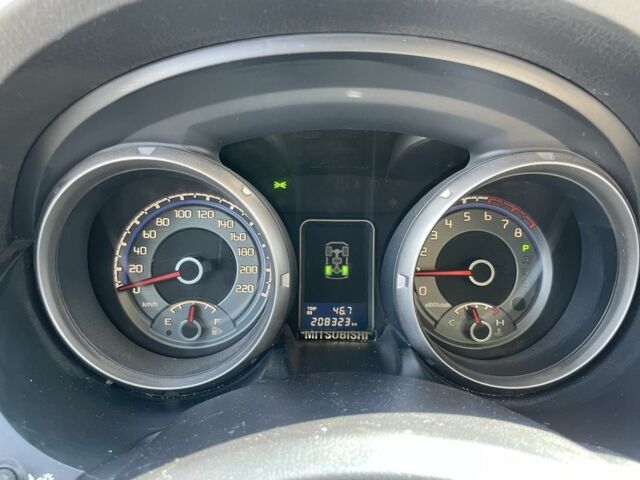 Чорний Міцубісі Паджеро, об'ємом двигуна 3 л та пробігом 215 тис. км за 11300 $, фото 18 на Automoto.ua