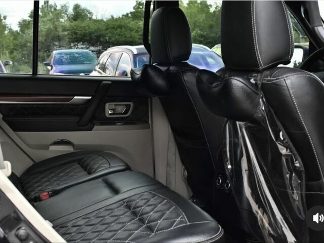 Черный Мицубиси Паджеро, объемом двигателя 0 л и пробегом 165 тыс. км за 11500 $, фото 11 на Automoto.ua