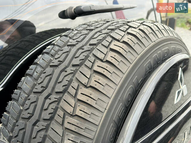 Черный Мицубиси Паджеро, объемом двигателя 2.97 л и пробегом 329 тыс. км за 8500 $, фото 12 на Automoto.ua