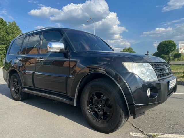 Чорний Міцубісі Паджеро, об'ємом двигуна 3 л та пробігом 219 тис. км за 11500 $, фото 5 на Automoto.ua