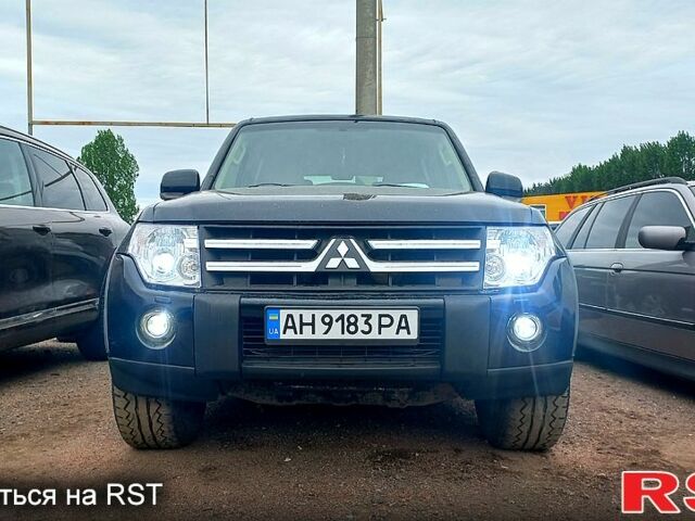 Черный Мицубиси Паджеро, объемом двигателя 3.8 л и пробегом 278 тыс. км за 11200 $, фото 12 на Automoto.ua
