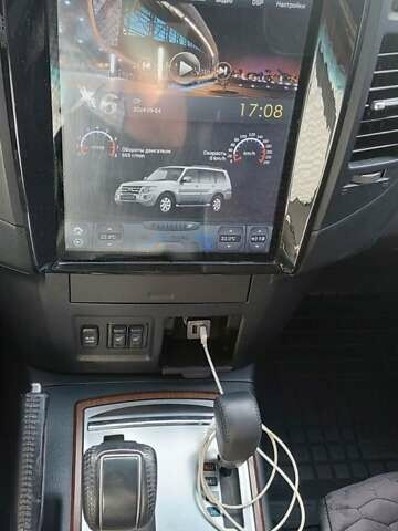 Черный Мицубиси Паджеро, объемом двигателя 2.97 л и пробегом 280 тыс. км за 13000 $, фото 12 на Automoto.ua