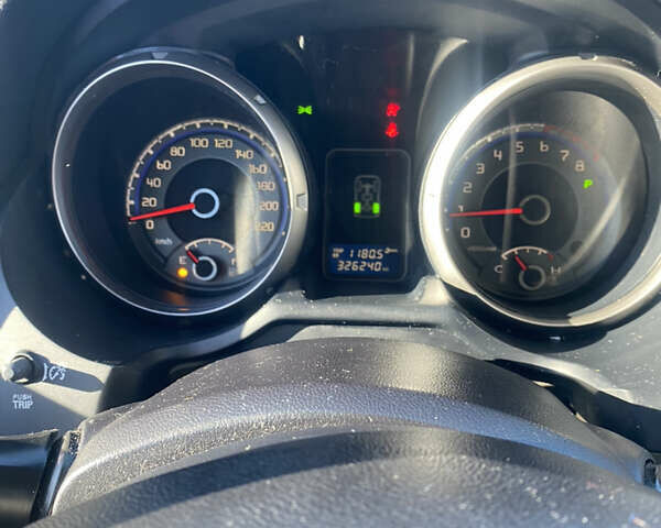 Черный Мицубиси Паджеро, объемом двигателя 3 л и пробегом 326 тыс. км за 9000 $, фото 18 на Automoto.ua