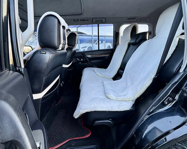 Черный Мицубиси Паджеро, объемом двигателя 3 л и пробегом 275 тыс. км за 9050 $, фото 27 на Automoto.ua