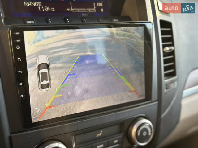 Чорний Міцубісі Паджеро, об'ємом двигуна 3.8 л та пробігом 216 тис. км за 8000 $, фото 46 на Automoto.ua