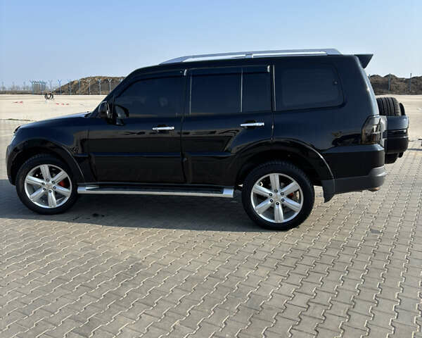 Черный Мицубиси Паджеро, объемом двигателя 2.97 л и пробегом 301 тыс. км за 11000 $, фото 9 на Automoto.ua