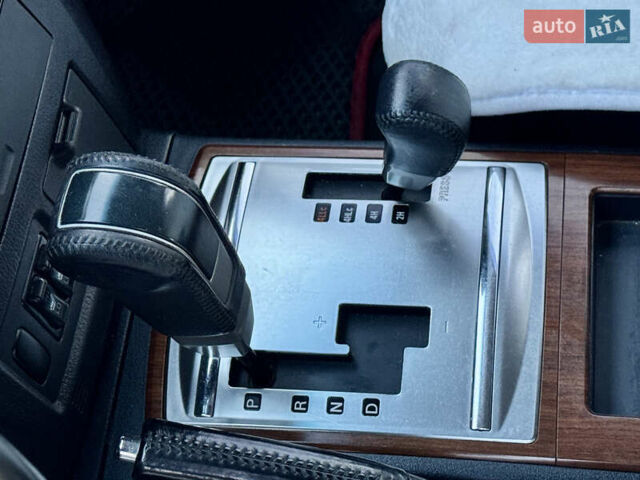 Черный Мицубиси Паджеро, объемом двигателя 3 л и пробегом 275 тыс. км за 9050 $, фото 23 на Automoto.ua