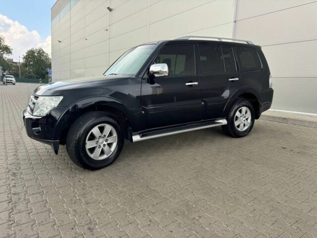 Чорний Міцубісі Паджеро, об'ємом двигуна 3 л та пробігом 47 тис. км за 17800 $, фото 8 на Automoto.ua