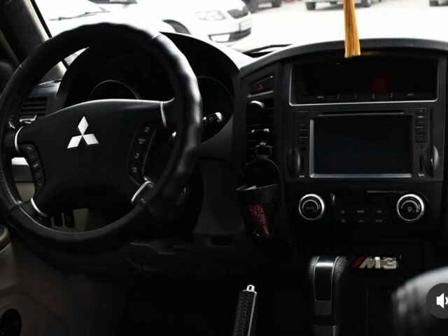 Черный Мицубиси Паджеро, объемом двигателя 0 л и пробегом 165 тыс. км за 11500 $, фото 12 на Automoto.ua