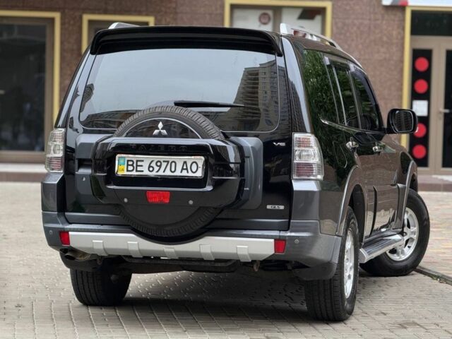 Черный Мицубиси Паджеро, объемом двигателя 3 л и пробегом 280 тыс. км за 10500 $, фото 5 на Automoto.ua