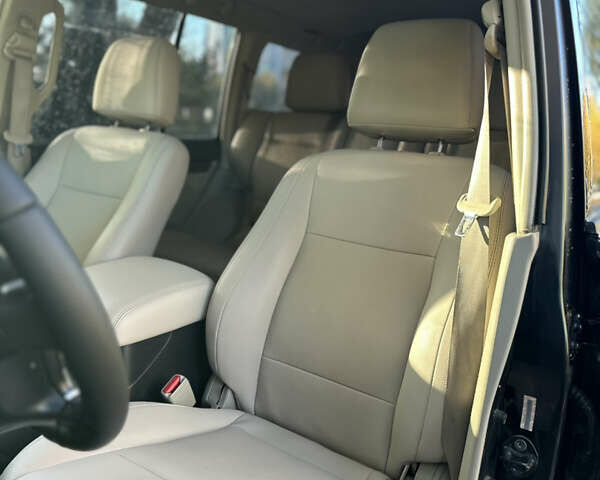Мицубиси Паджеро 2007 в Киеве на Automoto.ua Черный Мицубиси Паджеро, объемом двигателя 3.8 л и пробегом 216 тыс. км за 9300 $, фото 43 на Automoto.ua