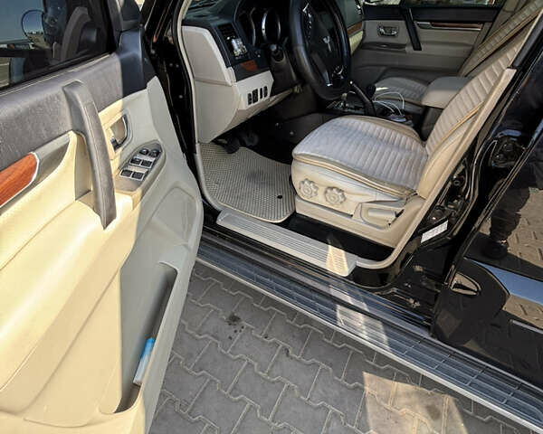 Черный Мицубиси Паджеро, объемом двигателя 2.97 л и пробегом 301 тыс. км за 11000 $, фото 32 на Automoto.ua