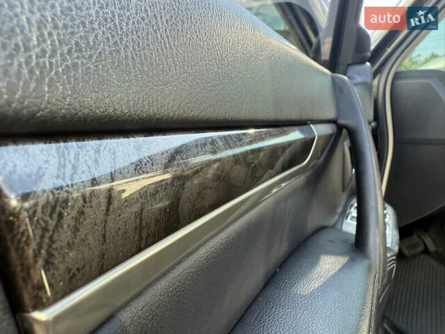 Чорний Міцубісі Паджеро, об'ємом двигуна 3.2 л та пробігом 260 тис. км за 12950 $, фото 5 на Automoto.ua