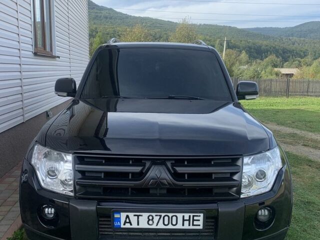 Черный Мицубиси Паджеро, объемом двигателя 3 л и пробегом 255 тыс. км за 12000 $, фото 3 на Automoto.ua