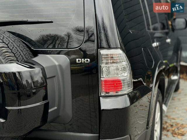 Чорний Міцубісі Паджеро, об'ємом двигуна 3.2 л та пробігом 209 тис. км за 11500 $, фото 19 на Automoto.ua