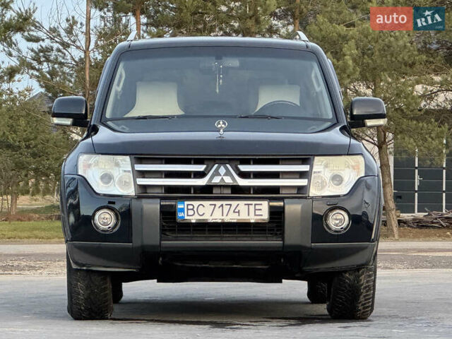 Черный Мицубиси Паджеро, объемом двигателя 3 л и пробегом 275 тыс. км за 9050 $, фото 4 на Automoto.ua