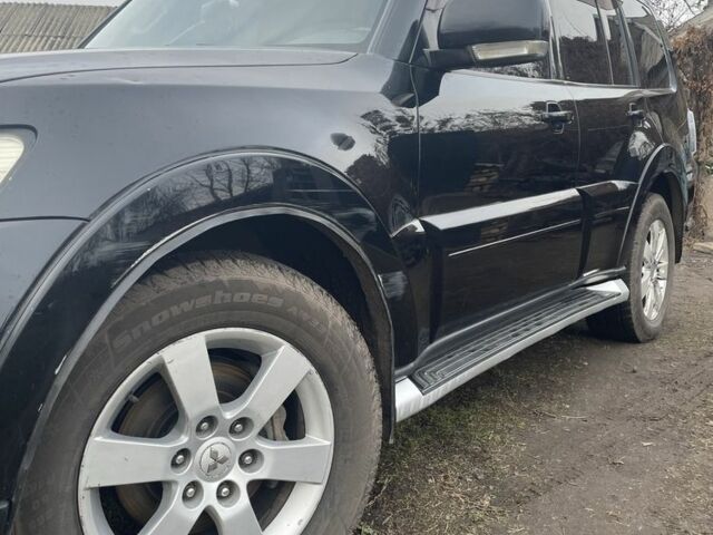 Чорний Міцубісі Паджеро, об'ємом двигуна 3.2 л та пробігом 280 тис. км за 13000 $, фото 7 на Automoto.ua