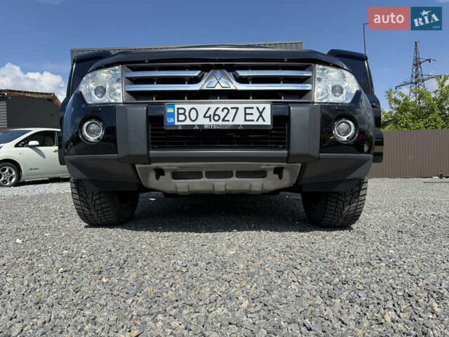Чорний Міцубісі Паджеро, об'ємом двигуна 3.2 л та пробігом 260 тис. км за 12950 $, фото 9 на Automoto.ua