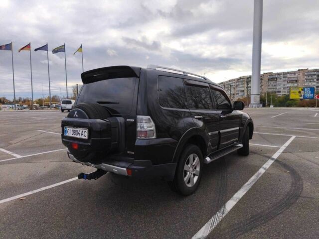 Міцубісі Паджеро 2007 у Києві на Automoto.ua Чорний Міцубісі Паджеро, об'ємом двигуна 3.8 л та пробігом 240 тис. км за 11500 $, фото 3 на Automoto.ua