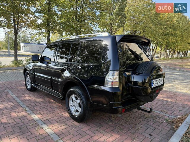 Мицубиси Паджеро 2007 в Харькове на Automoto.ua Черный Мицубиси Паджеро, объемом двигателя 2.97 л и пробегом 241 тыс. км за 11500 $, фото 2 на Automoto.ua