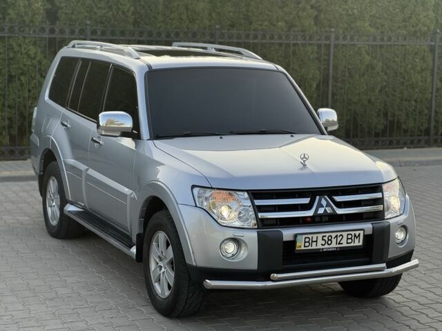 Черный Мицубиси Паджеро, объемом двигателя 2.4 л и пробегом 282 тыс. км за 13000 $, фото 2 на Automoto.ua