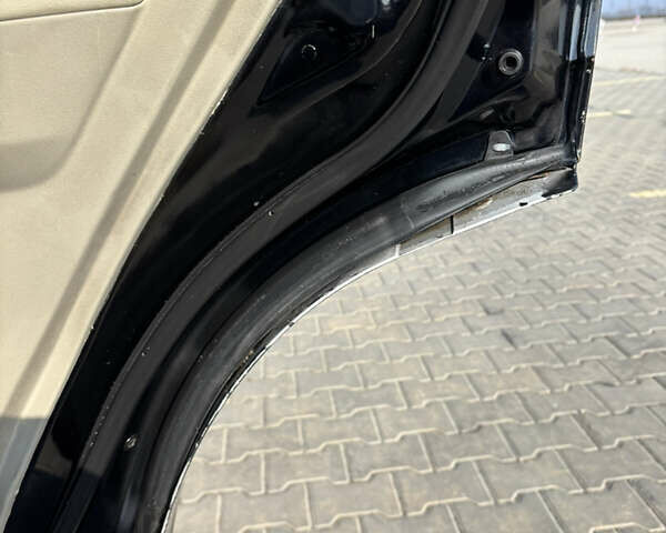 Черный Мицубиси Паджеро, объемом двигателя 2.97 л и пробегом 301 тыс. км за 11000 $, фото 25 на Automoto.ua