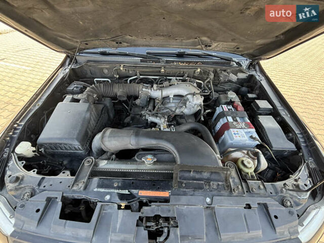 Черный Мицубиси Паджеро, объемом двигателя 2.97 л и пробегом 301 тыс. км за 11000 $, фото 29 на Automoto.ua