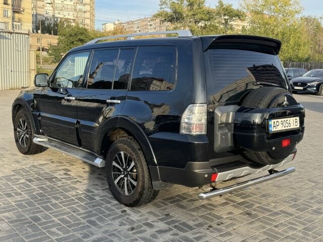 Чорний Міцубісі Паджеро, об'ємом двигуна 3 л та пробігом 203 тис. км за 11500 $, фото 6 на Automoto.ua